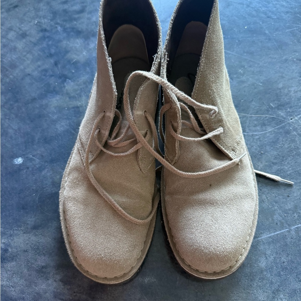 Clarks Beige Suede Men's Lace-Up Boots